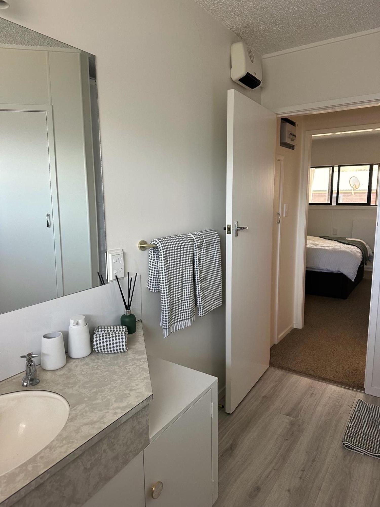 Ferienwohnung Charm On Commons, Mauao Mount Maunganui Exterior foto